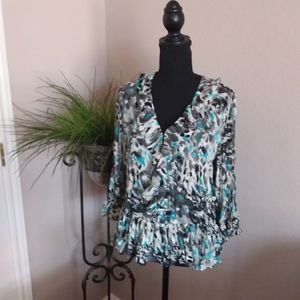 Violet & Claire Ladies Button Front Blouse